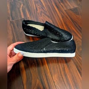 Brand New Solesenseability Memory Foam Flats Size 6